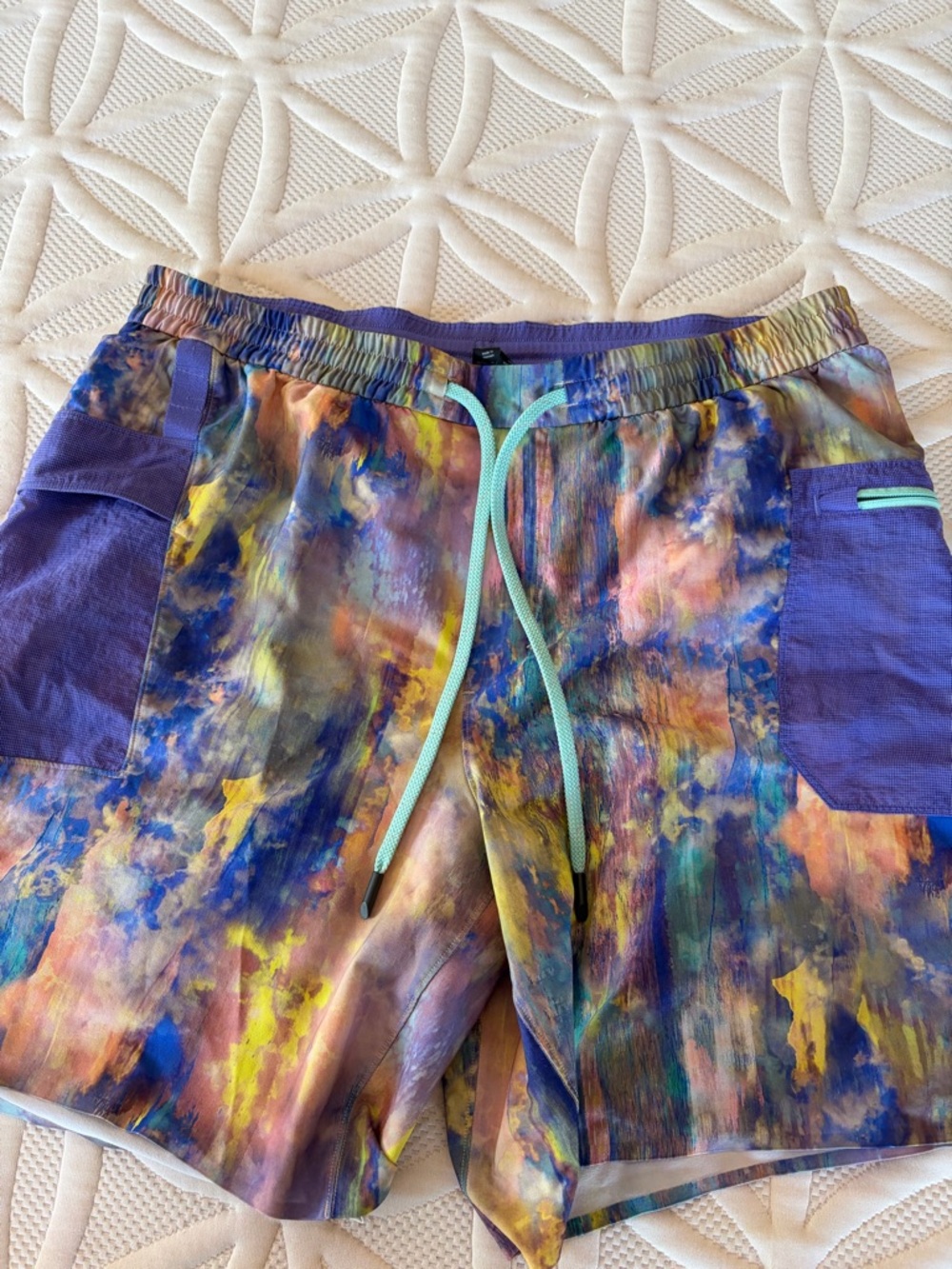 lululemon athletica Mens Multicolor Abstract Athletic Shorts with Purple Panels